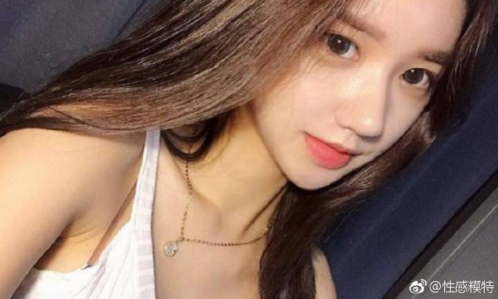 “锋刃-2025”国际狙击手射击竞赛进行“搭乘舟艇水上狙击”课目竞赛